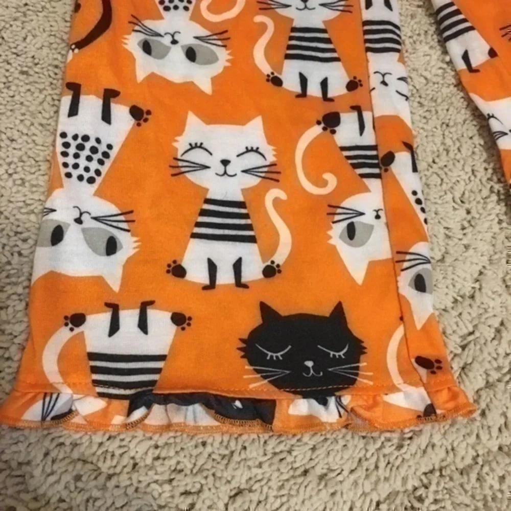 Carters Girls size 5 cat pajama bottoms NWOT
